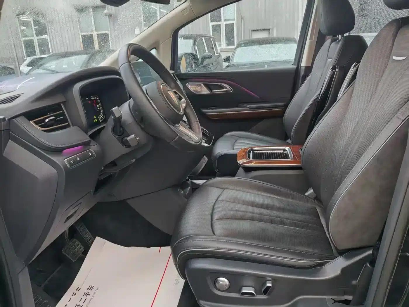 Hongqi HQ9 PHEV 2024 2.0T AWD Luxury Edition — миниатюра 5