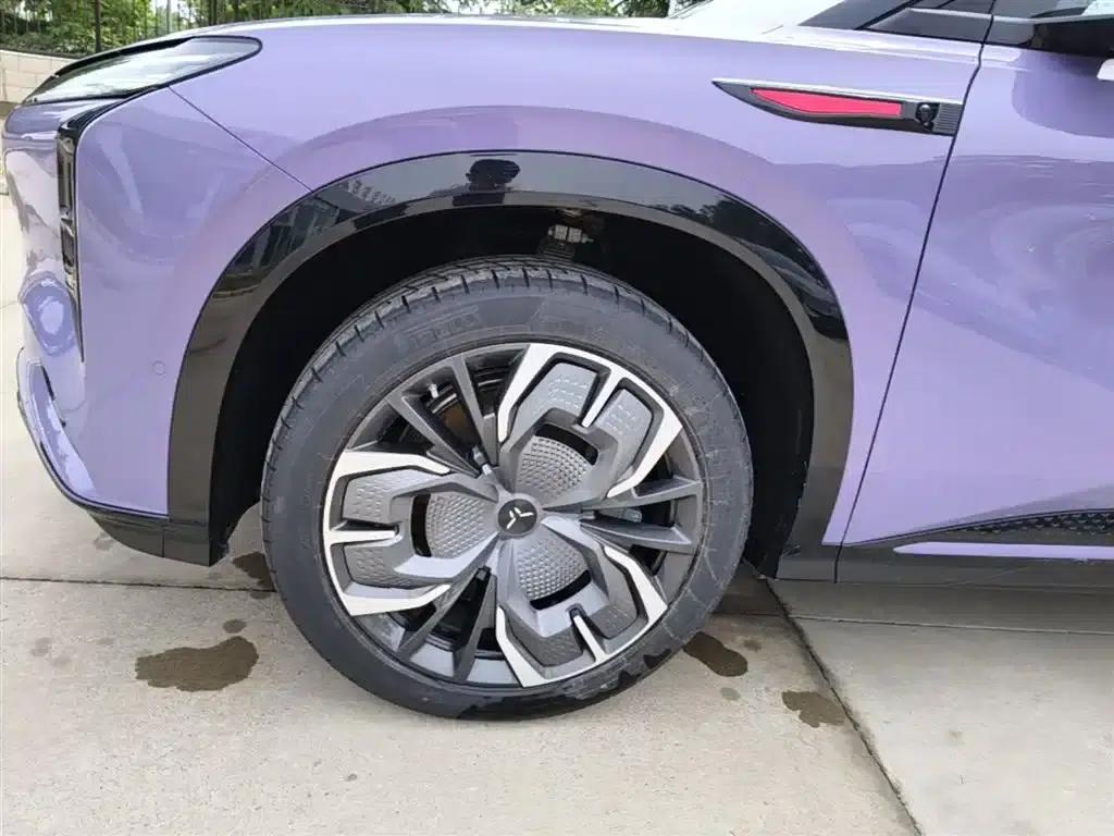 Hongqi Tiangong 08 2025 680 Ultra 4WD Edition — миниатюра 23
