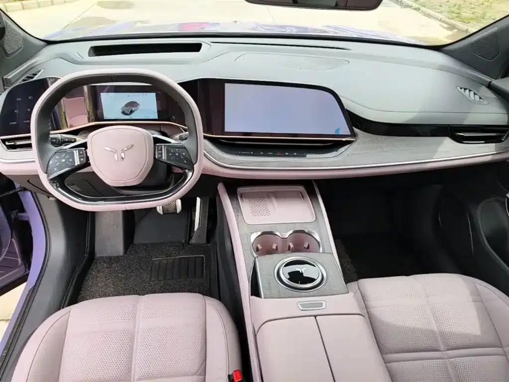 Hongqi Tiangong 08 2025 680 Ultra 4WD Edition — миниатюра 10