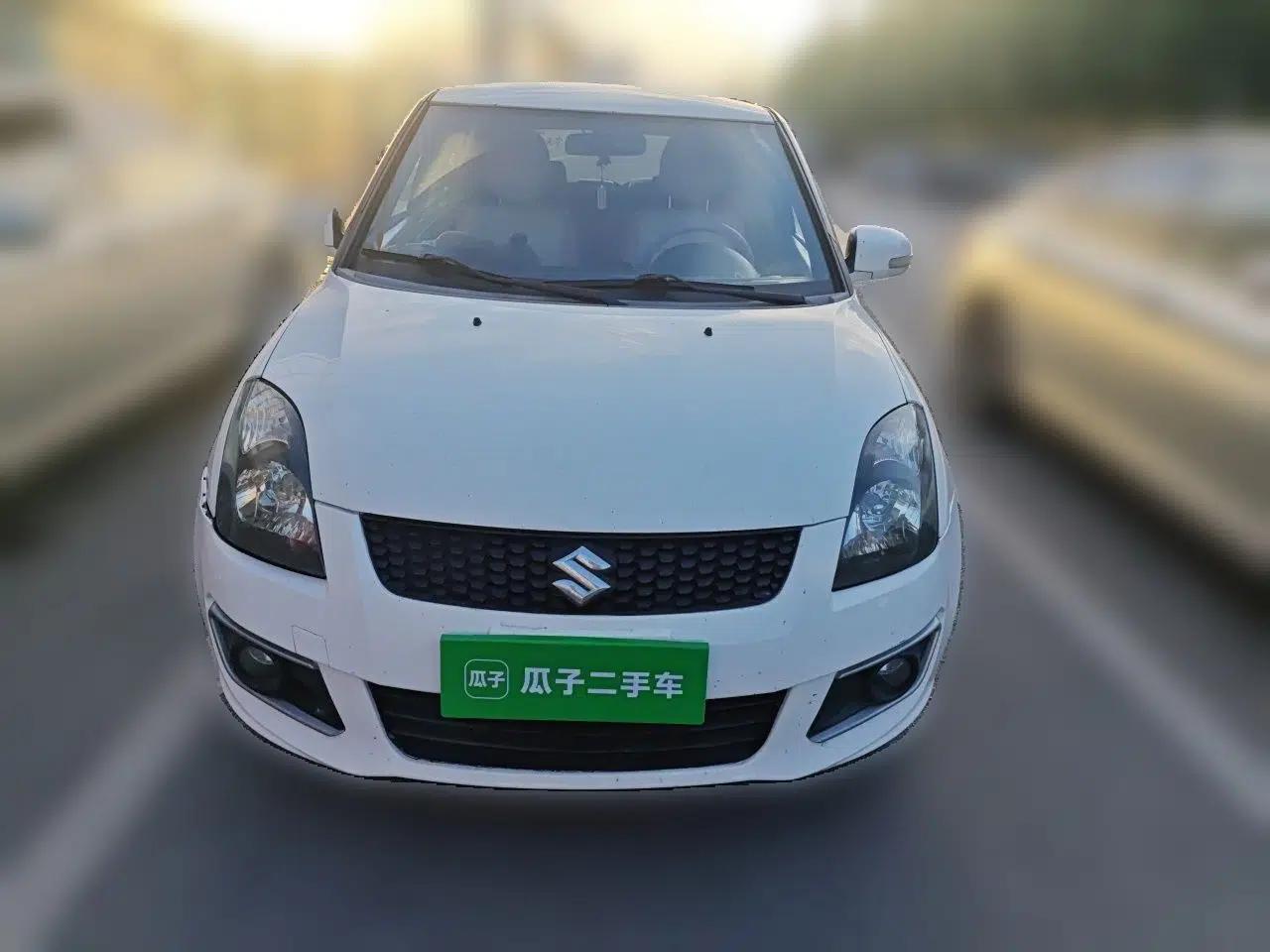 Suzuki Swift 2014 1.5L Automatic Fashion Edition — миниатюра 2