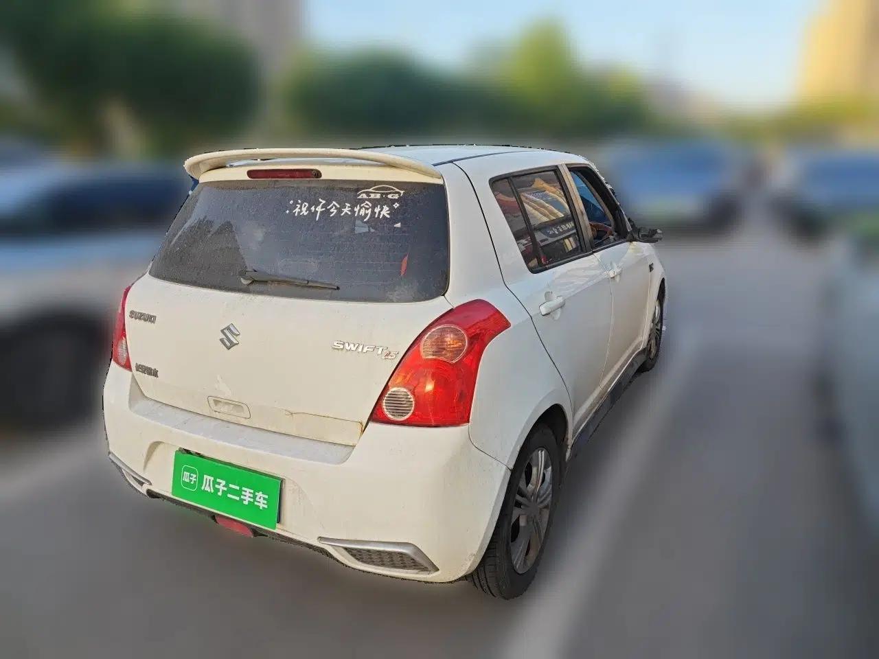 Suzuki Swift 2014 1.5L Automatic Fashion Edition — миниатюра 6