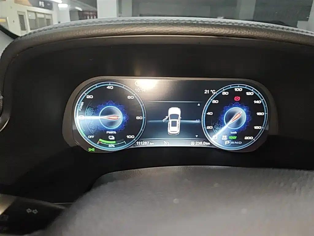 Hongqi E-HS3 2019 Intelligent Flagship Two-Wheel Drive Edition — миниатюра 12