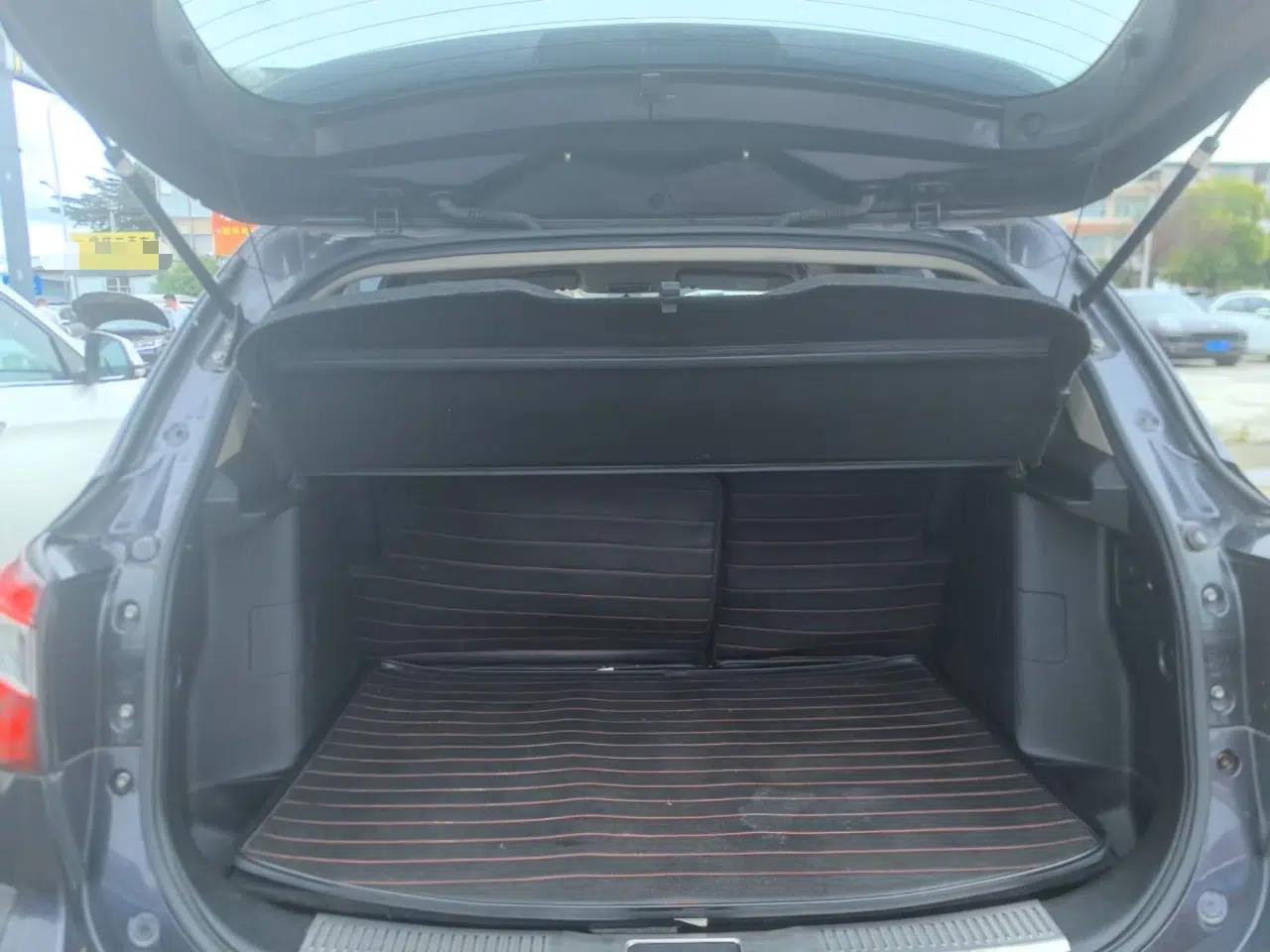 Suzuki S-Cross 2015 1.6L Manual Two-Wheel Drive Entry Model — миниатюра 22