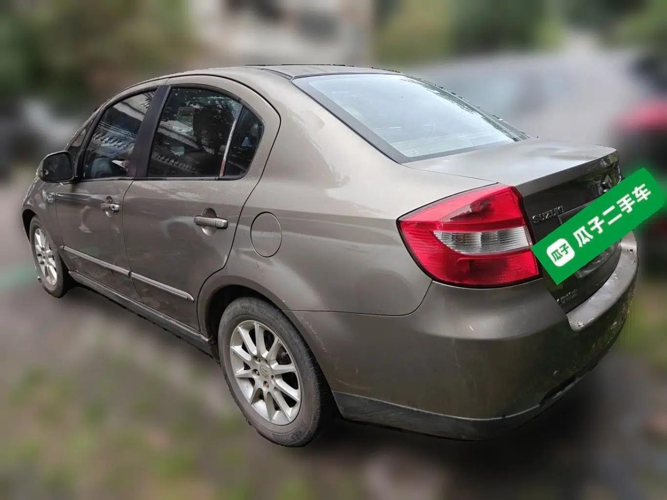 Suzuki SX4 S-Cross 2011 1.8L Automatic Luxury Model — миниатюра 4