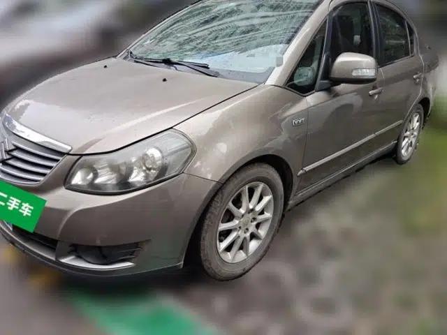 Suzuki SX4 S-Cross 2011 1.8L Automatic Luxury Model