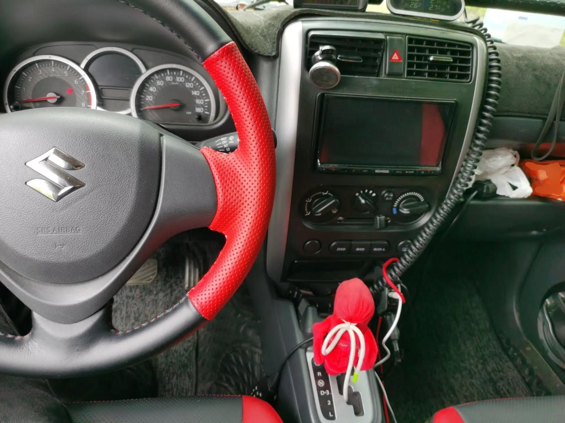 Suzuki Jimny 2012 1.3 AT JLX Navigation Edition — миниатюра 10
