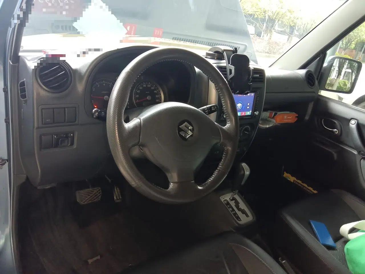 Suzuki Jimny 2012 1.3 AT Mode3 Navigation Edition — миниатюра 10