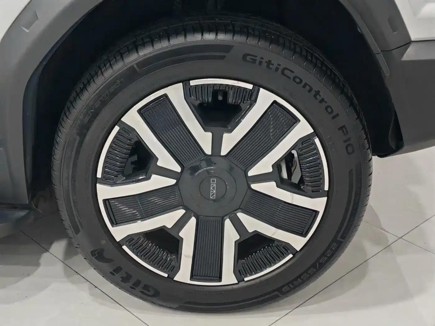 iCAR 03 2024 Model 472km Four-Wheel Drive Long Range Version — миниатюра 8