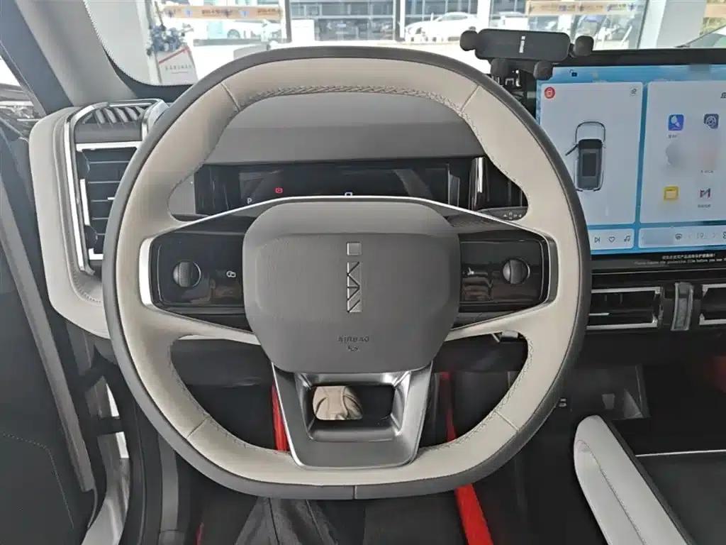 iCAR 03 2024 Model 401km 2WD Standard Advanced Edition — миниатюра 11