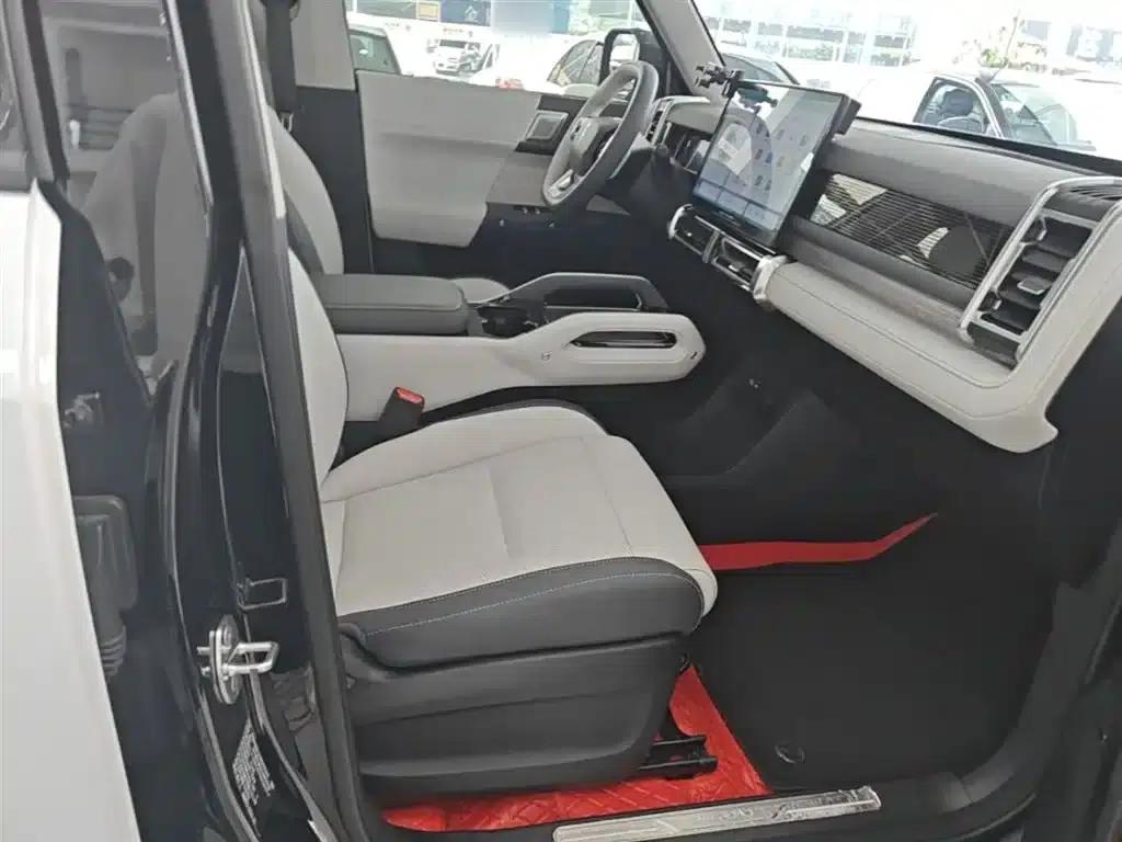 iCAR 03 2024 Model 401km 2WD Standard Advanced Edition — миниатюра 25
