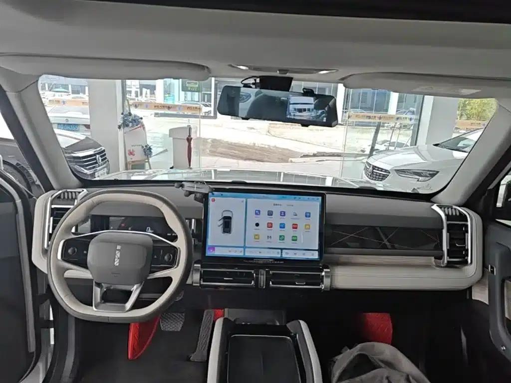 iCAR 03 2024 Model 401km 2WD Standard Advanced Edition — миниатюра 10