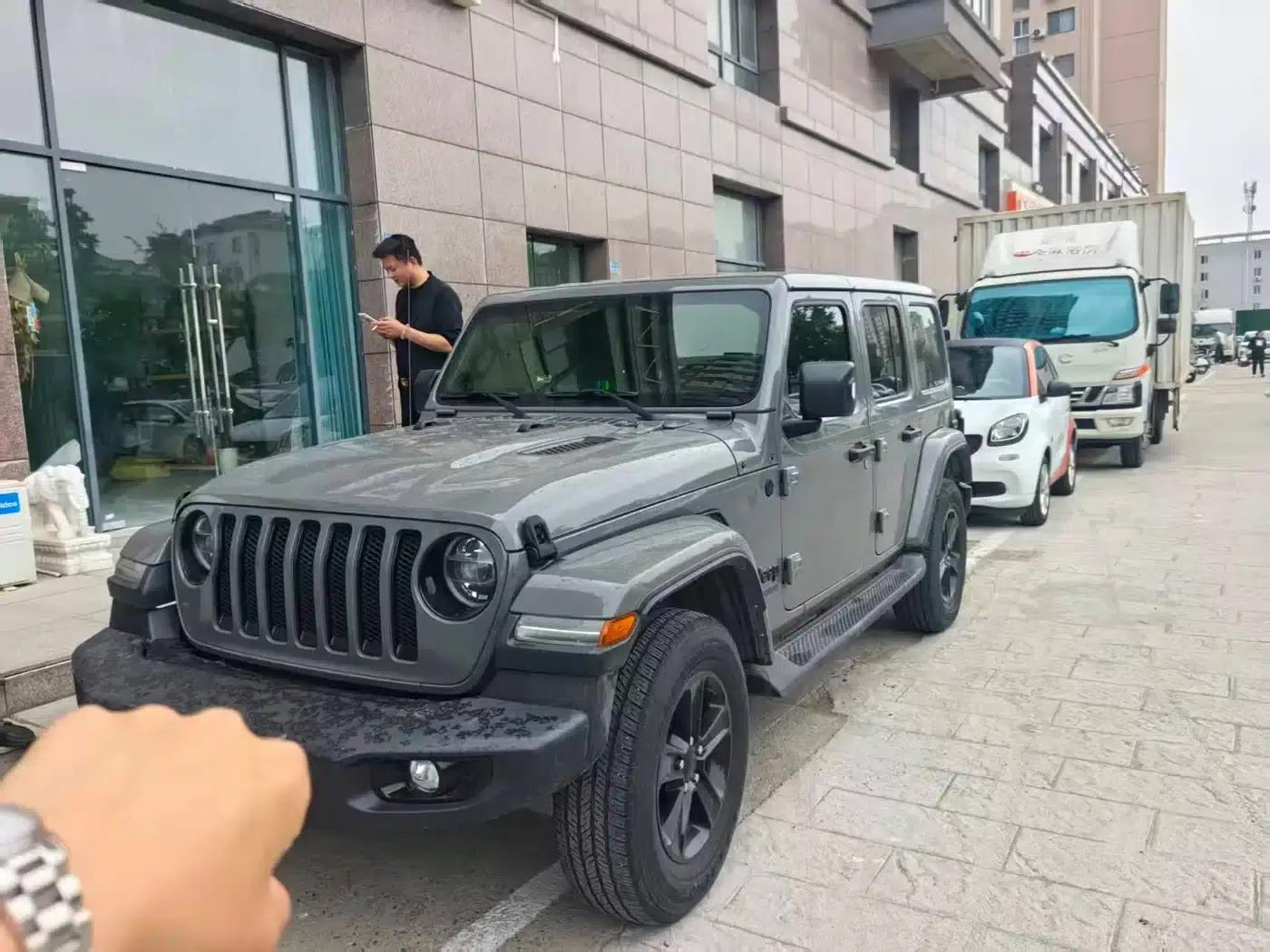 2022 Jeep Wrangler 2.0T Highland 4-Door — миниатюра 3
