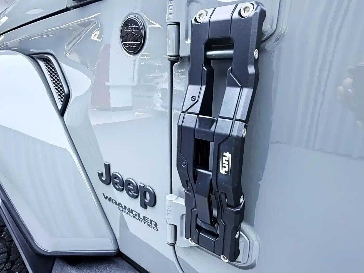 2022 Jeep Wrangler 2.0T Highland 4-Door — миниатюра 7