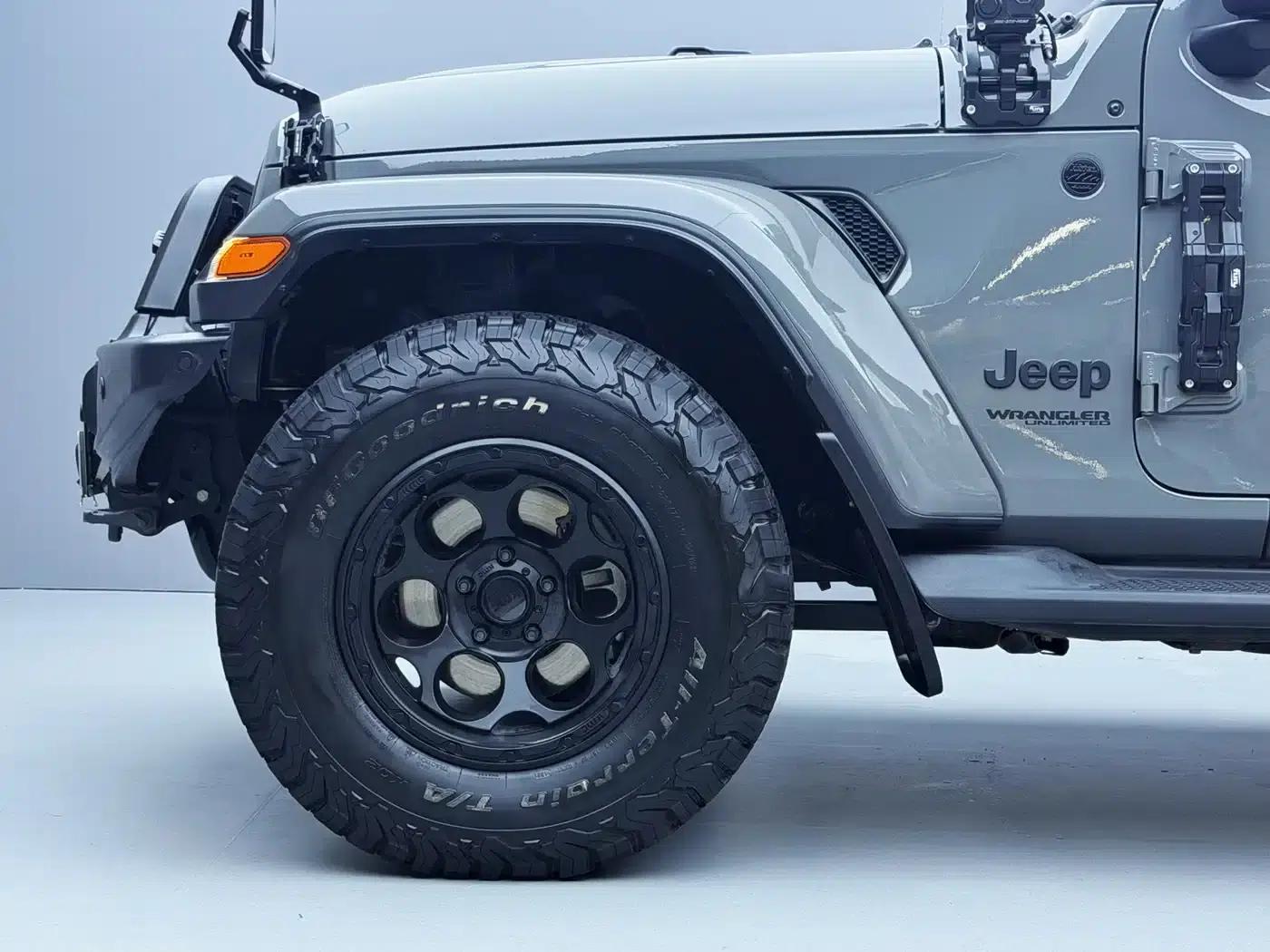 2022 Jeep Wrangler 2.0T Highland 4-Door — миниатюра 10