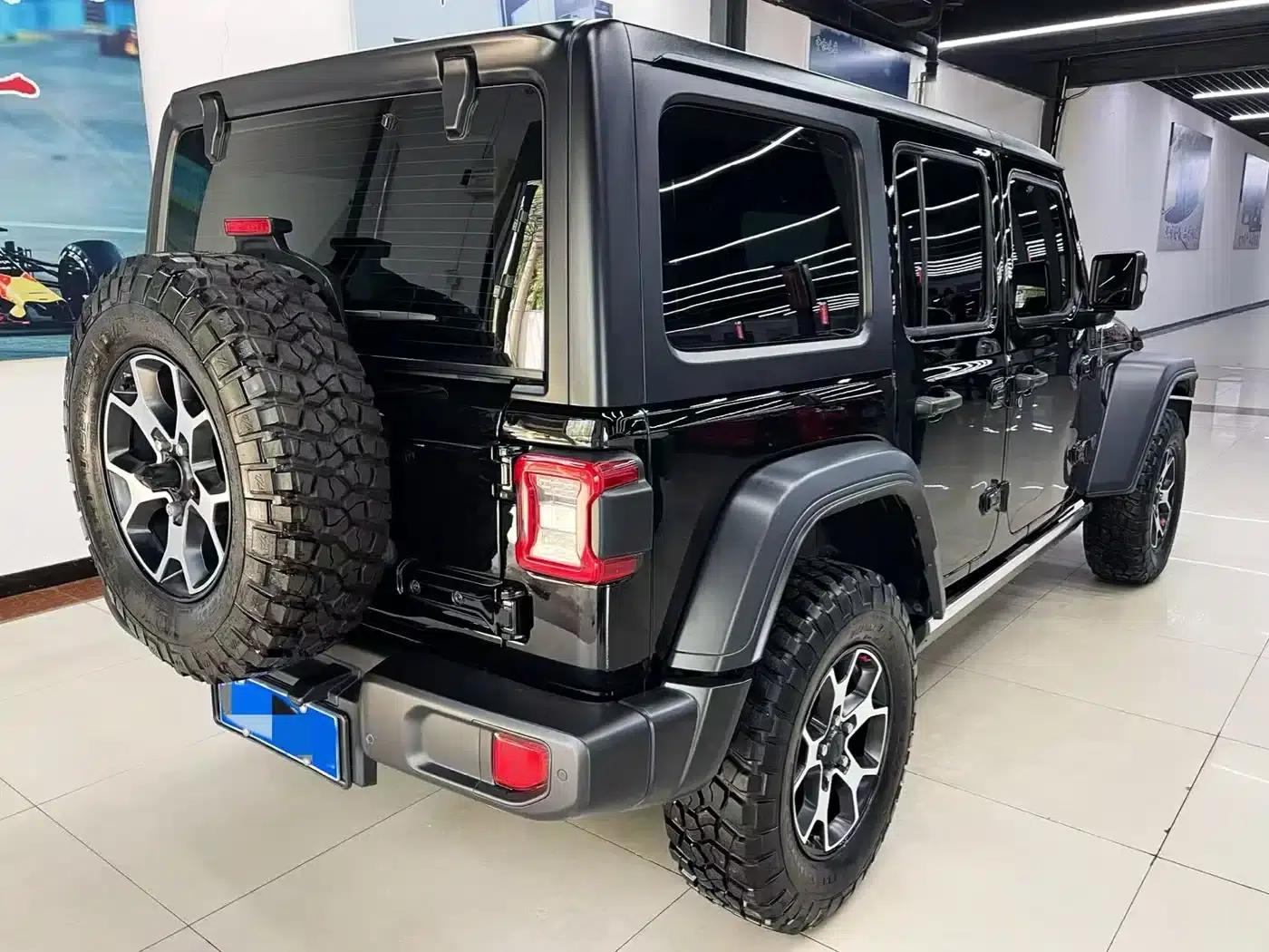 2021 Jeep Wrangler 2.0T Rubicon 4-Door — миниатюра 4