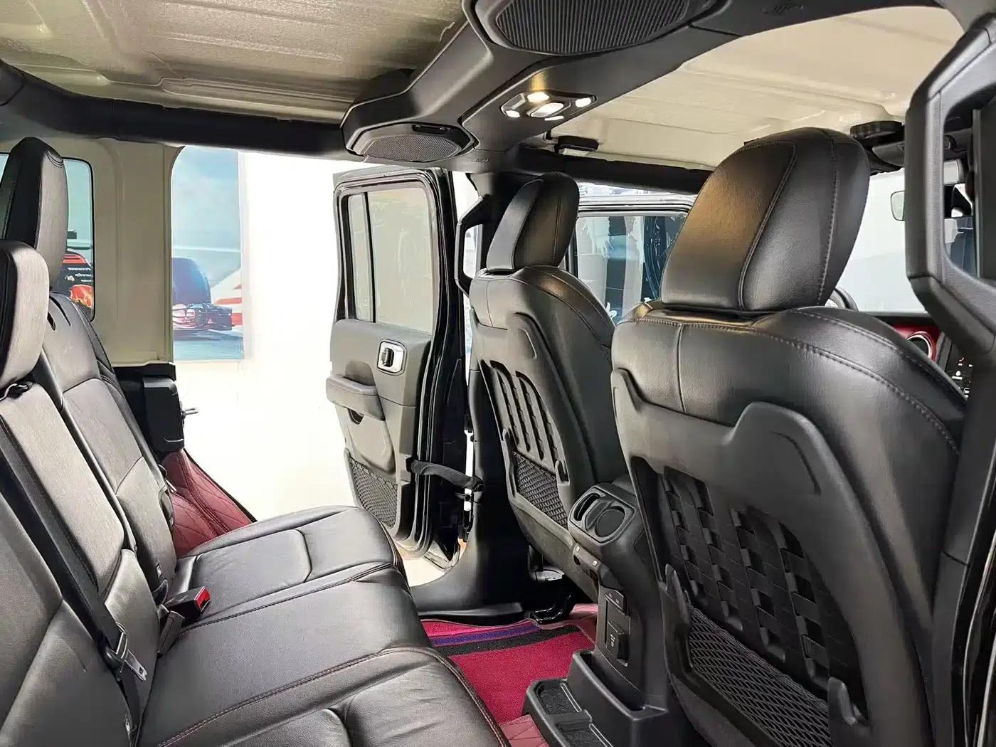 2021 Jeep Wrangler 2.0T Rubicon 4-Door — миниатюра 6