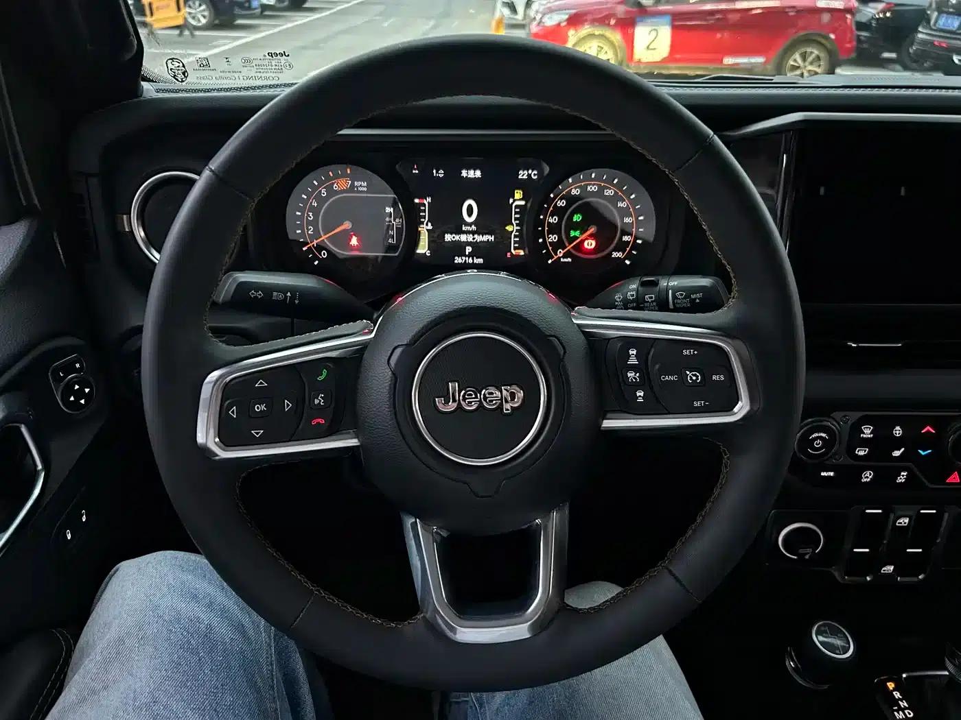 2024 Jeep Wrangler 2.0T Sahara 4-Door Edition — миниатюра 6