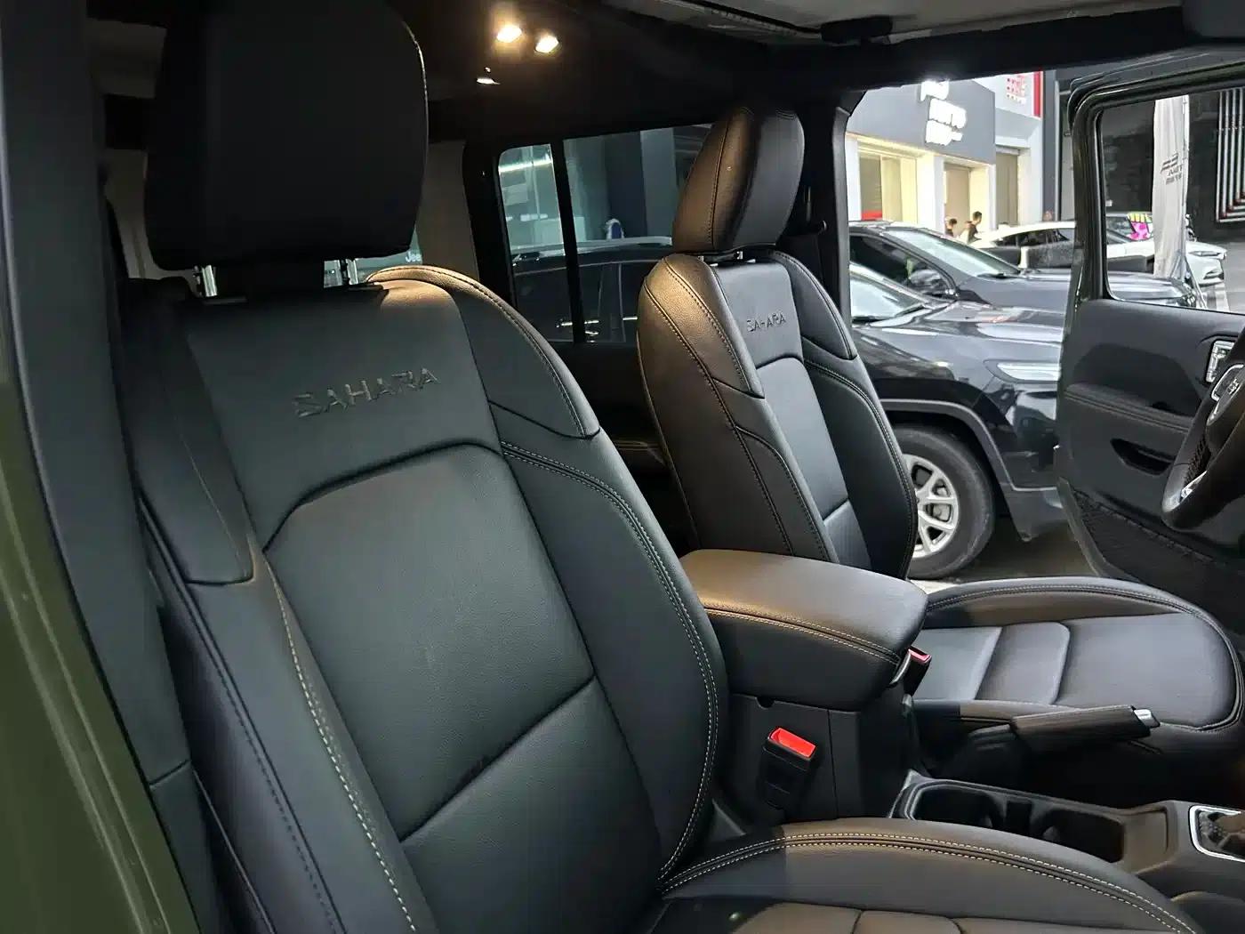 2024 Jeep Wrangler 2.0T Sahara 4-Door Edition — миниатюра 8