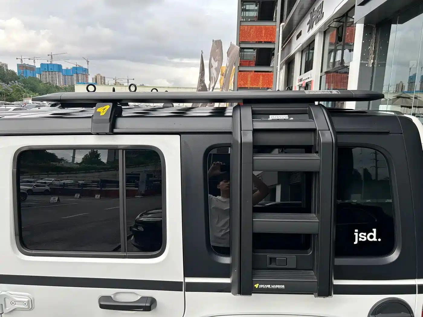 2024 Jeep Wrangler 2.0T Canadian Spec — миниатюра 18