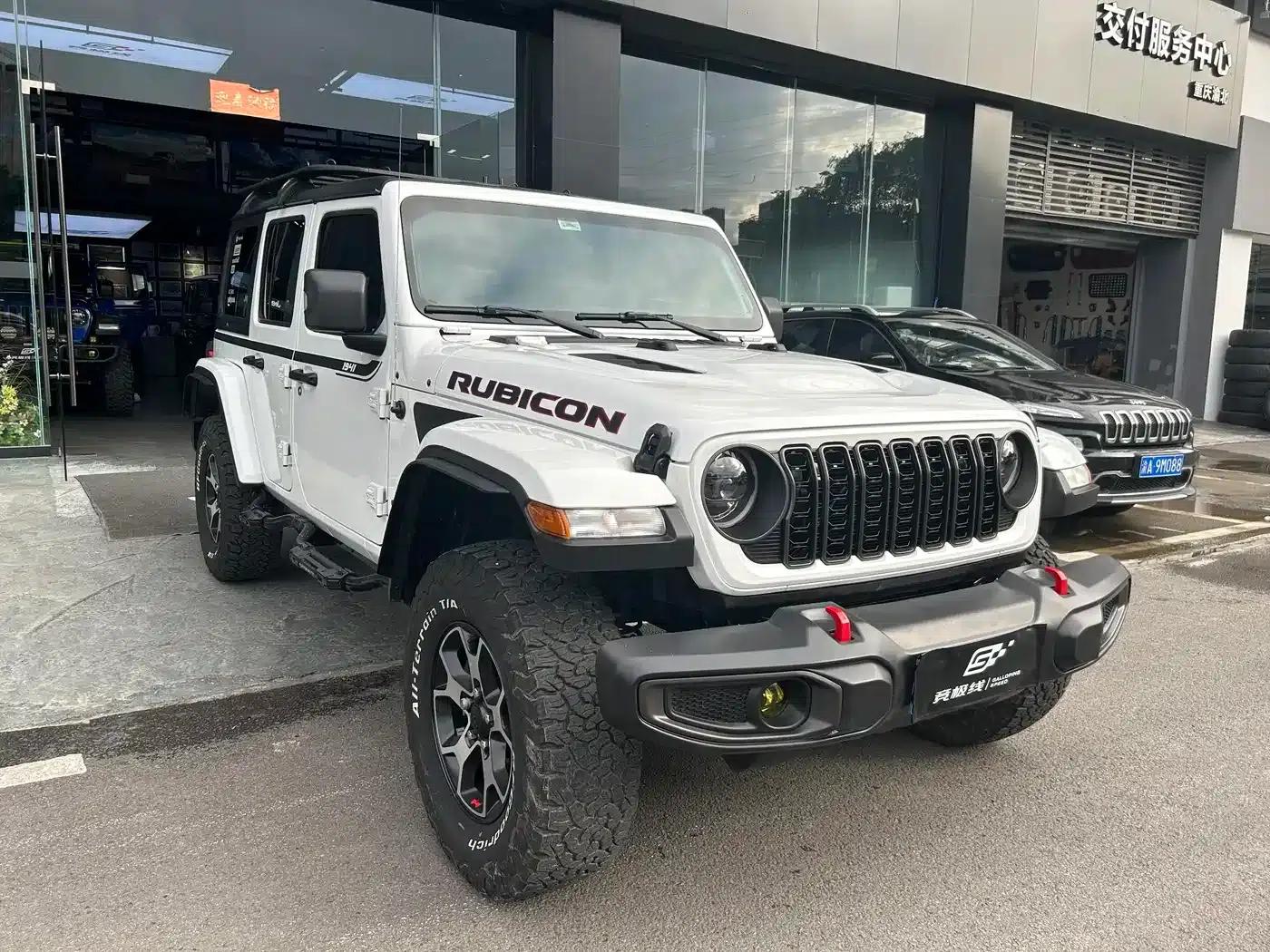 2024 Jeep Wrangler 2.0T Canadian Spec — миниатюра 3