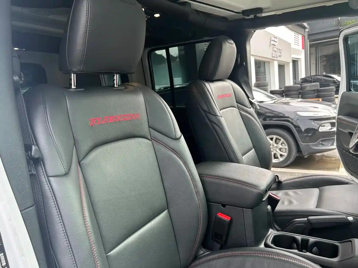 2024 Jeep Wrangler 2.0T Canadian Spec — миниатюра 6