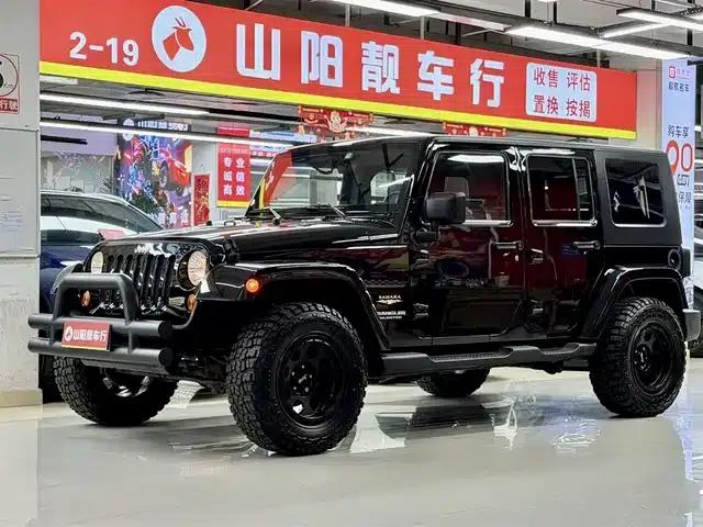 2008 Jeep Wrangler 3.8L Sahara 4-door version