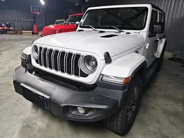 2024 Jeep Wrangler 2.0T Sahara 4-Door Edition