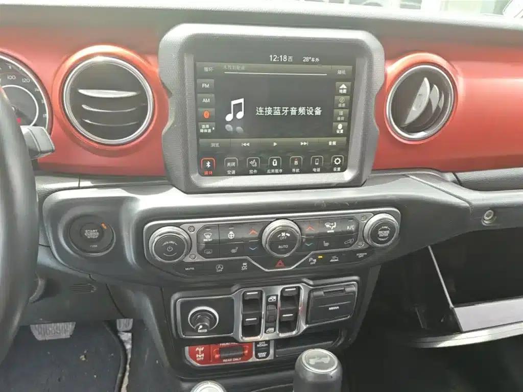 2021 Jeep Wrangler 2.0T Rubicon 4-Door — миниатюра 20