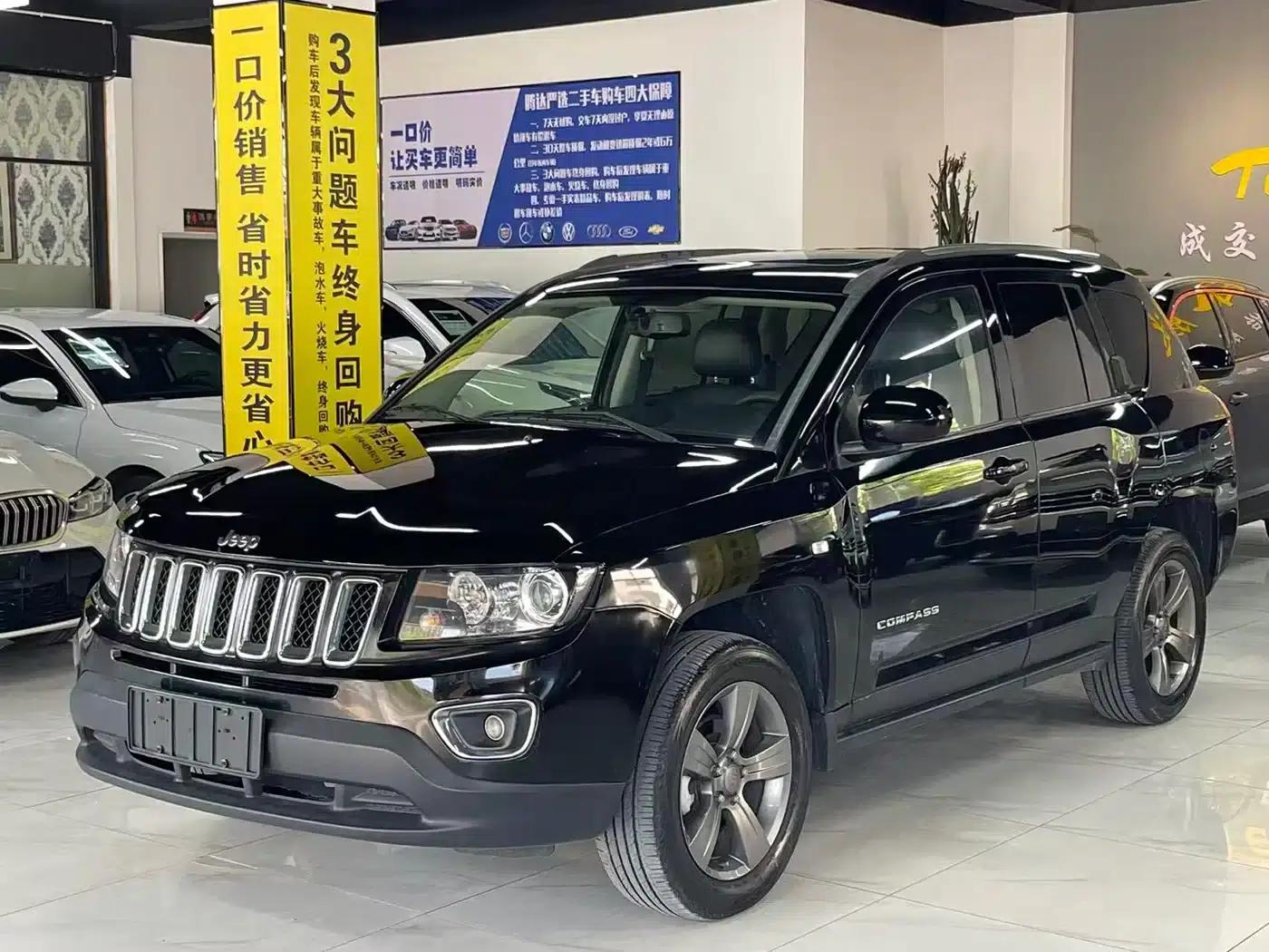 2014 Imported Jeep Compass Facelift 2.4L AWD Comfort Edition — миниатюра 1