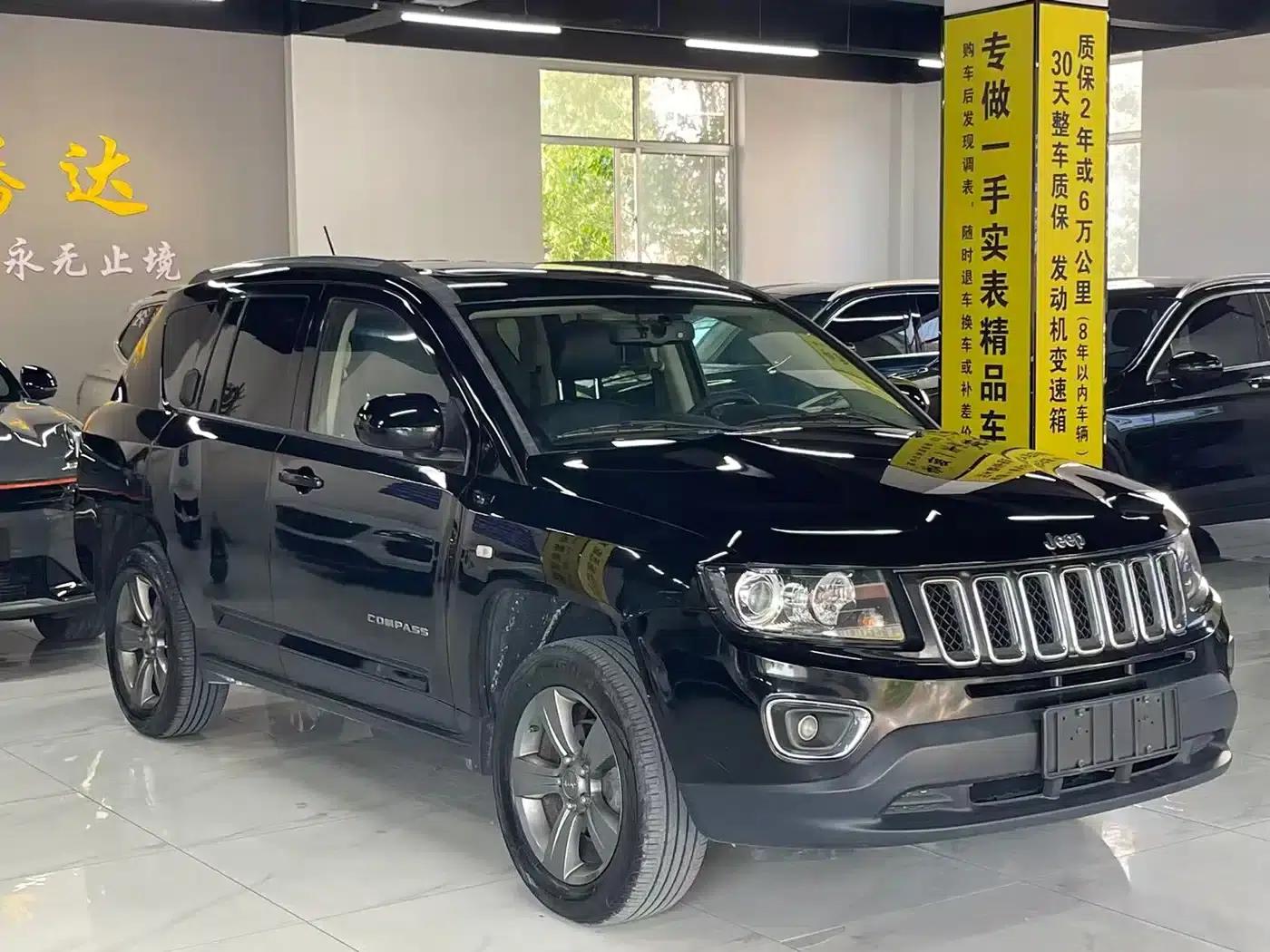2014 Imported Jeep Compass Facelift 2.4L AWD Comfort Edition — миниатюра 3