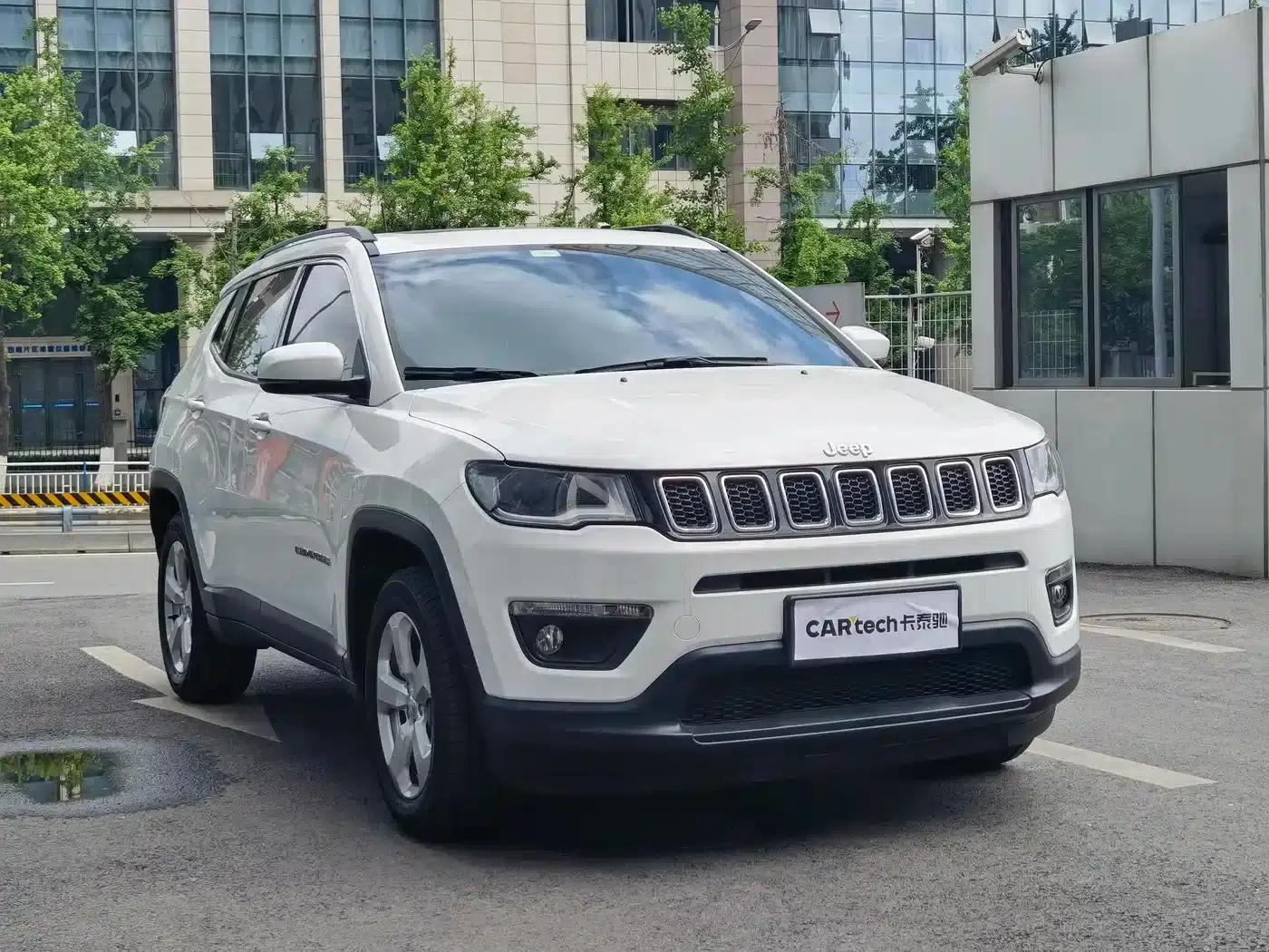 Compass 2017 200T Automatic Family Edition — миниатюра 3