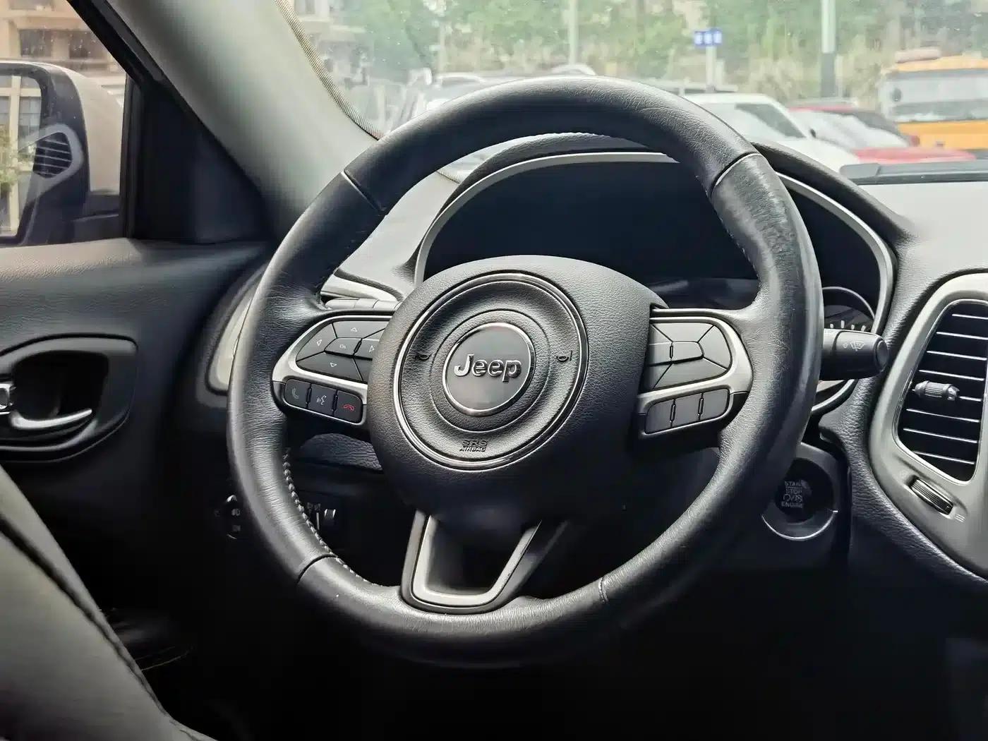 Compass 2017 200T Automatic Family Edition — миниатюра 22