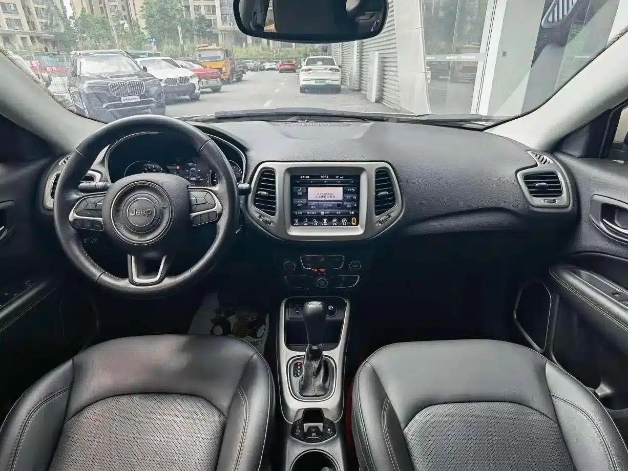 Compass 2017 200T Automatic Family Edition — миниатюра 23