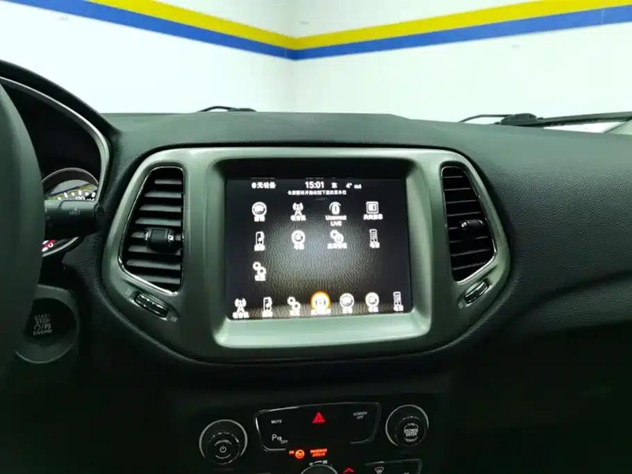 Compass 2017 200T Automatic Family Edition — миниатюра 13