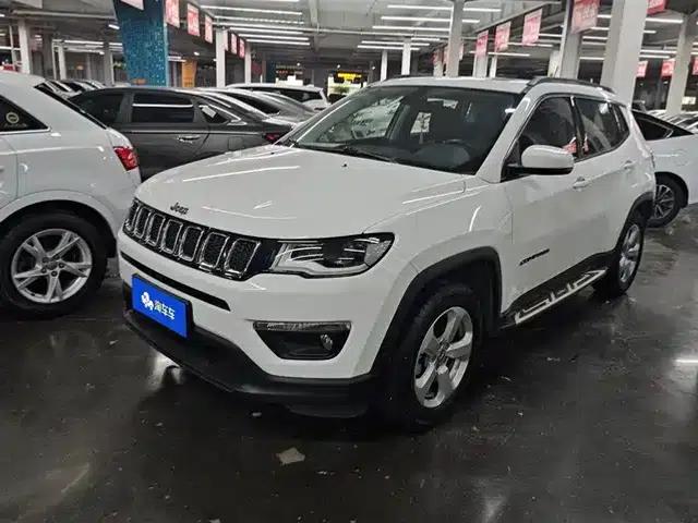 Compass 2017 200T Automatic Family Edition