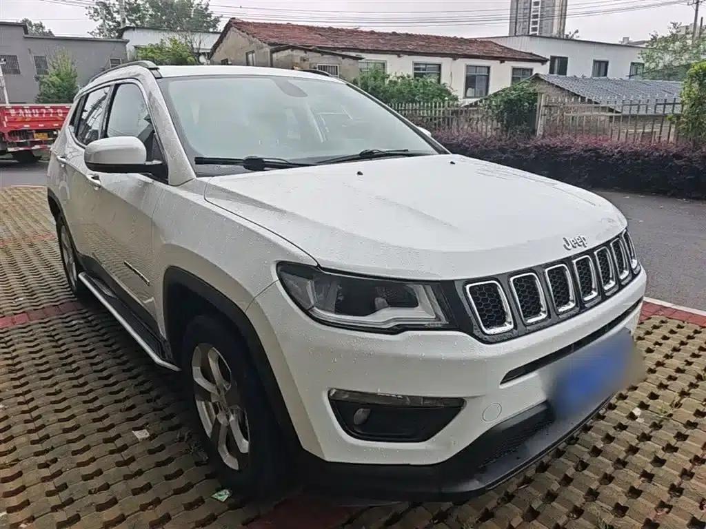 Jeep Compass 2020 220T Automatic Leading Edition — миниатюра 4
