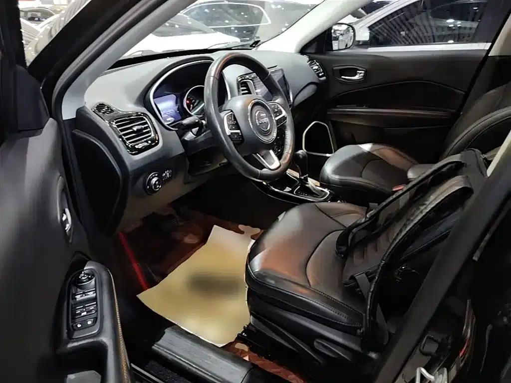 Jeep Compass 2020 220T Automatic Elite Edition — миниатюра 16