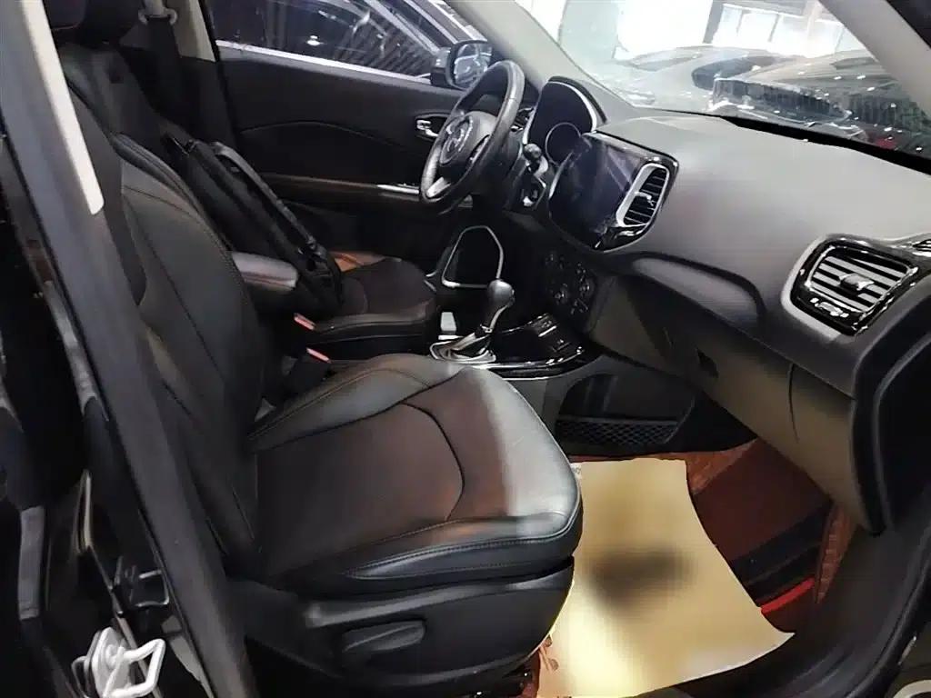 Jeep Compass 2020 220T Automatic Elite Edition — миниатюра 25