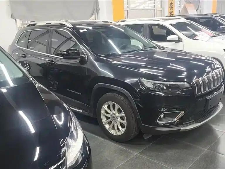 Jeep Cherokee 2019 2.0T 2WD Smart Edition (National V Emission Standard) — миниатюра 3