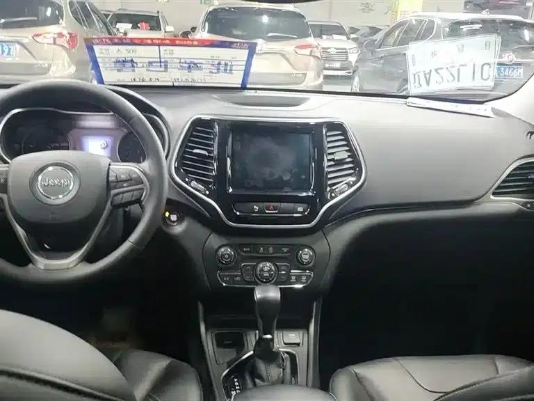 Jeep Cherokee 2019 2.0T 2WD Smart Edition (National V Emission Standard) — миниатюра 5