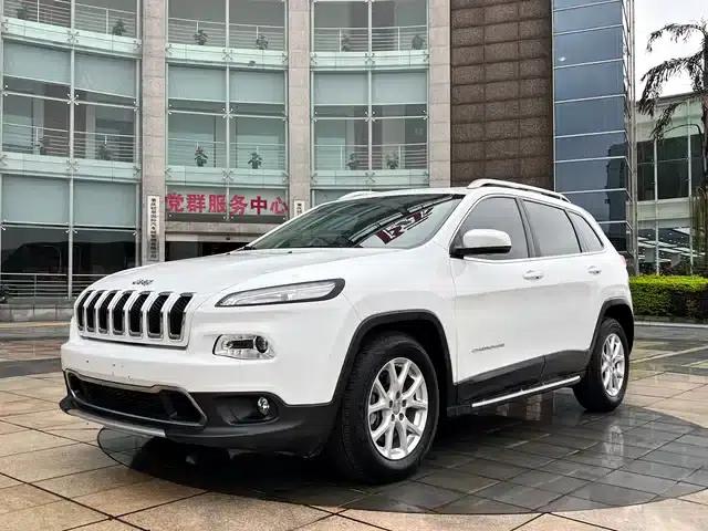 Jeep Cherokee 2017 2.0L Premium Edition