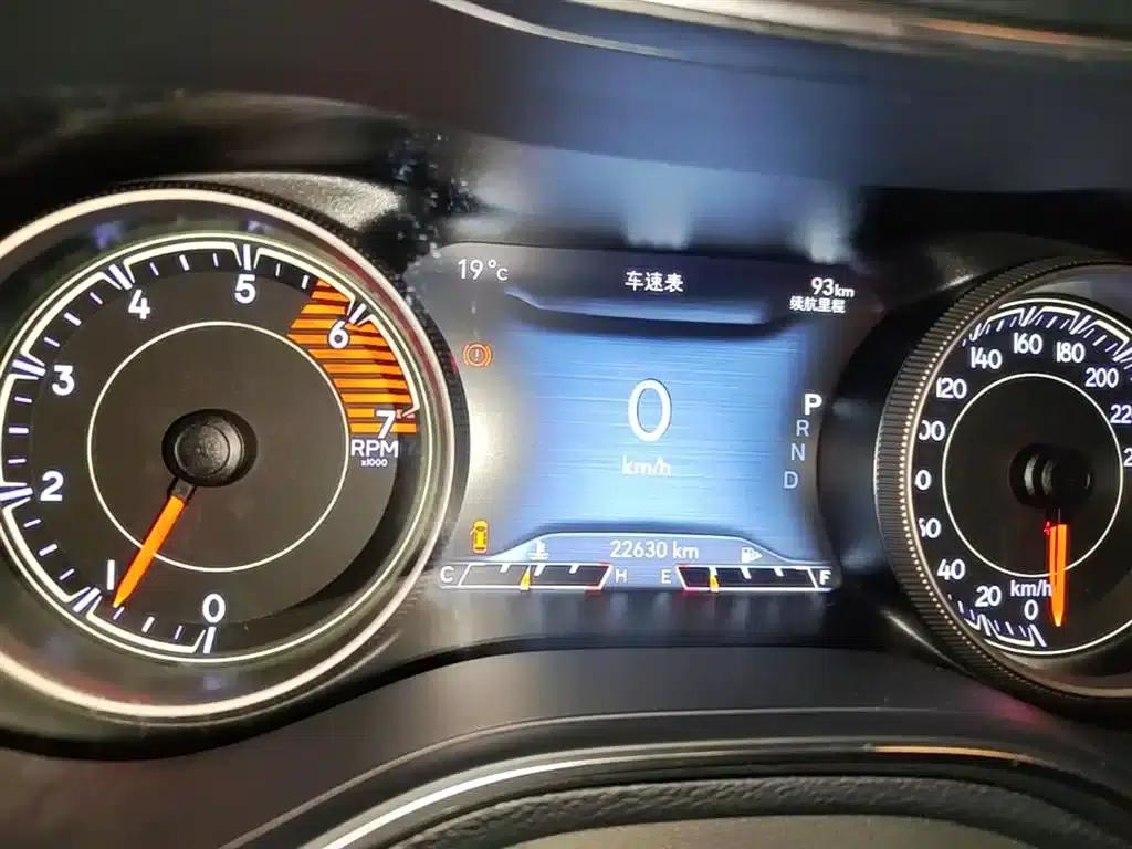 Jeep Cherokee 2019 2.0T 2WD Smart Edition (China VI Emission Standard) — миниатюра 12