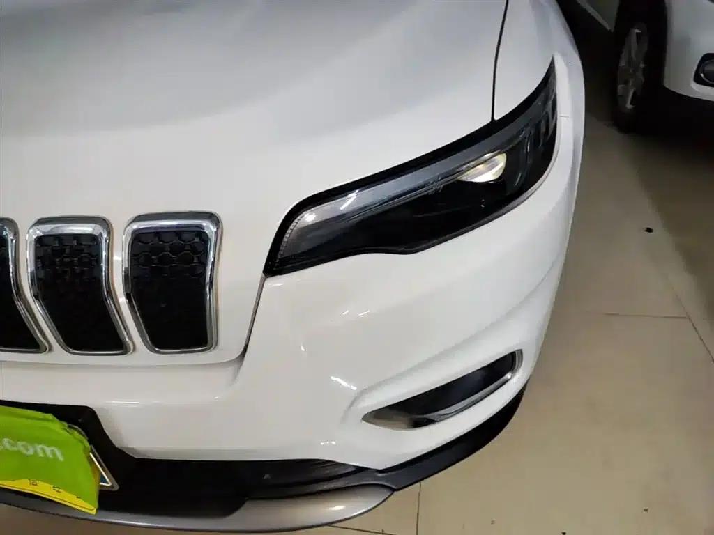Jeep Cherokee 2019 2.0T 2WD Smart Edition (China VI Emission Standard) — миниатюра 24