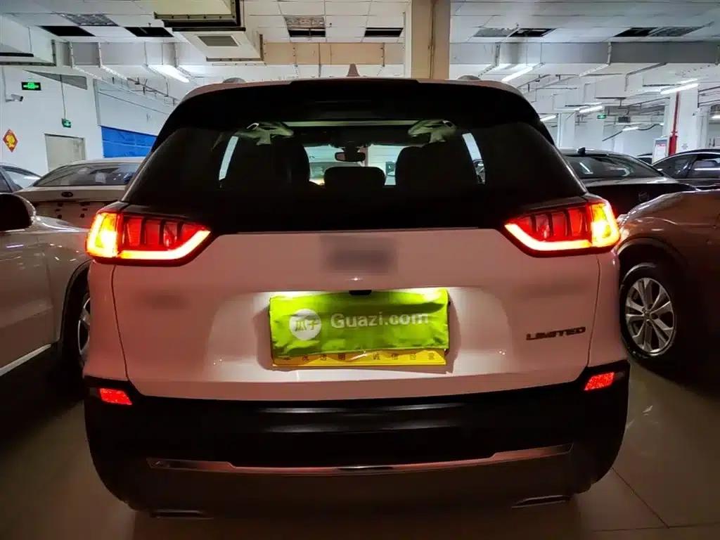 Jeep Cherokee 2019 2.0T 2WD Smart Edition (China VI Emission Standard) — миниатюра 6