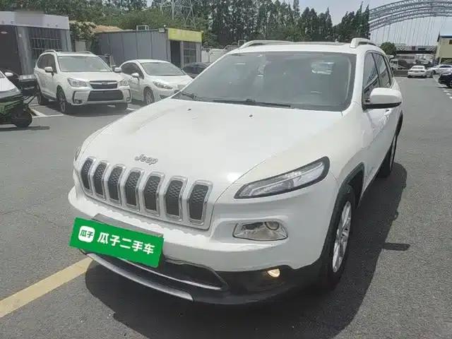 Jeep Cherokee 2017 2.0L Premium Edition