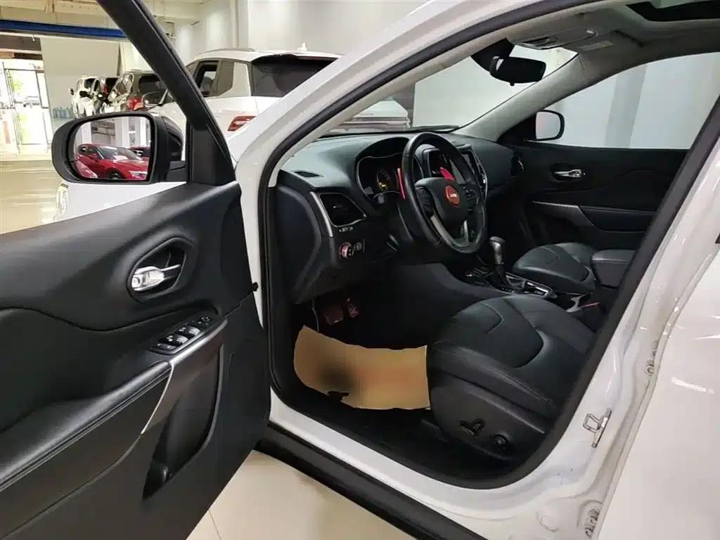 Jeep Cherokee 2019 2.0T 2WD Smart Edition (National V Emission Standard) — миниатюра 16