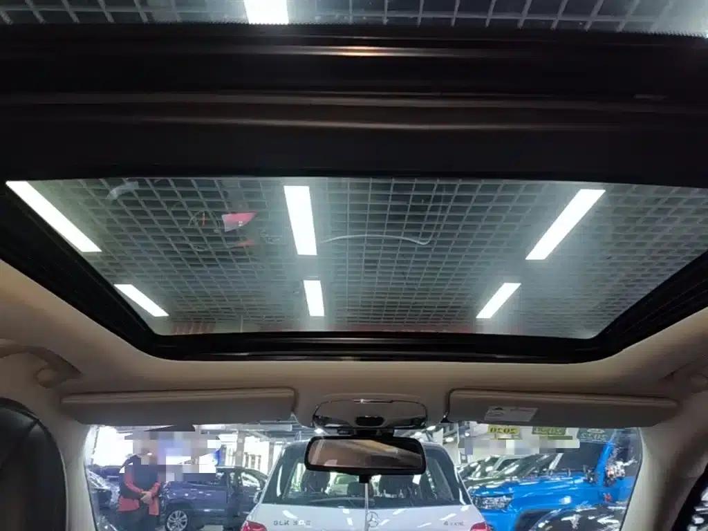 Jeep Cherokee 2016 2.4L Leading Intelligent Edition — миниатюра 18