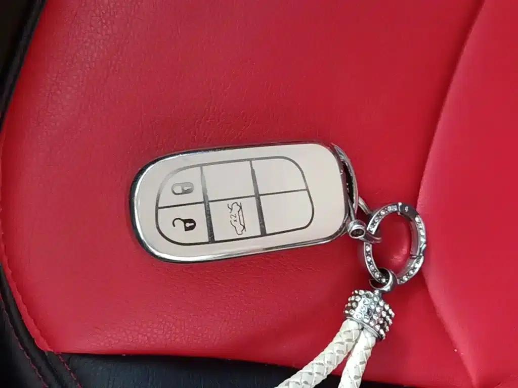 Jeep Renegade 2018 Connected Large Screen Edition 180T Automatic Power Edition — миниатюра 9