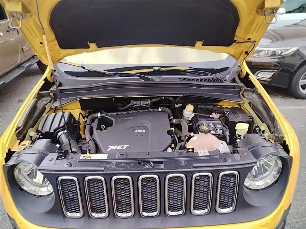 Jeep Renegade 2017 180T Automatic Dynamic Edition+ — миниатюра 20