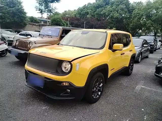 Jeep Renegade 2017 180T Automatic Dynamic Edition+